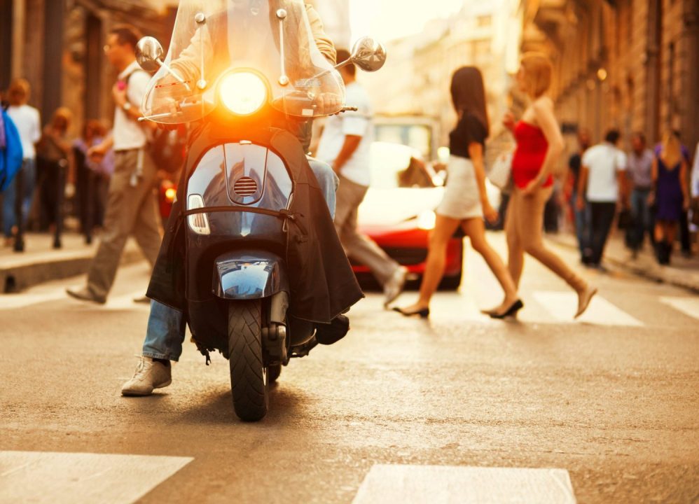 découvrez notre guide complet sur les avis concernant les assurances scooter. compartez les différentes options disponibles, lisez les témoignages d'utilisateurs et faites le choix le plus adapté à vos besoins pour une couverture optimale de votre deux-roues.