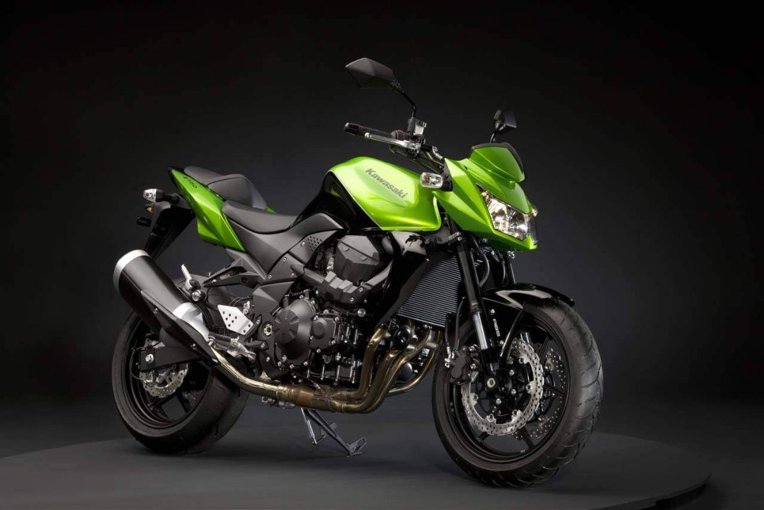 découvrez les caractéristiques et performances du ninja 750, une moto alliant puissance et agilité. explorez ses spécifications techniques, ses atouts sur route et pourquoi elle est un choix incontournable pour les passionnés de vitesse.