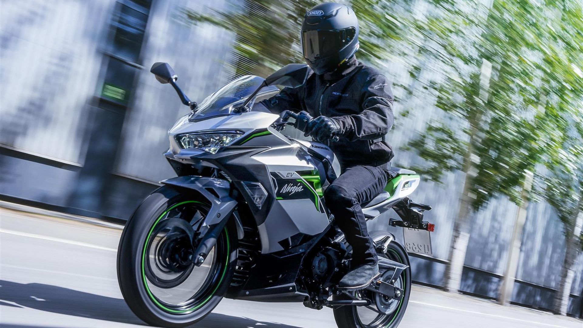 découvrez l'univers des motos kawasaki, alliant performance, innovation et style. explorez nos modèles emblématiques et trouvez la moto qui vous correspond pour vivre des sensations uniques sur la route.