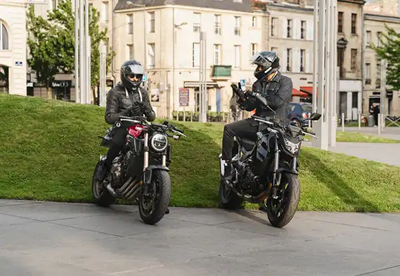 découvrez l'assurance moto de la macif, une solution adaptée pour garantir votre sécurité et celle de votre véhicule. profitez de couvertures complètes, d'une assistance 24/7 et de tarifs compétitifs pour rouler l'esprit tranquille.