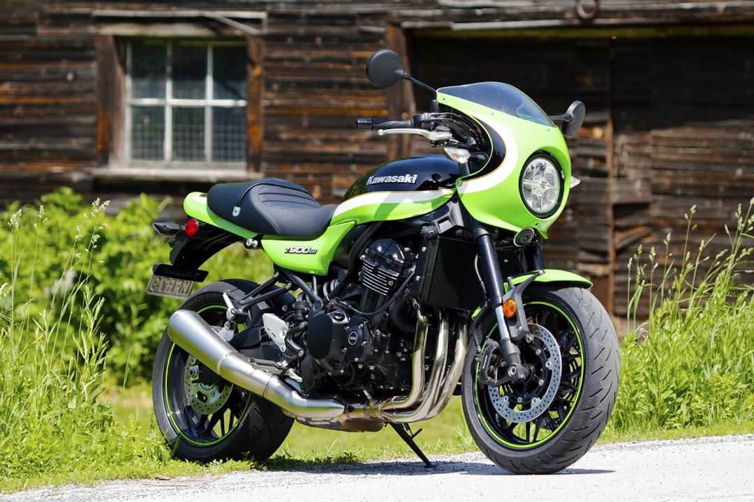 découvrez la kawasaki 900 rs 2020, une moto emblématique alliant style rétro et performances modernes. plongez dans ses caractéristiques techniques, ses innovations et ses atouts sur la route pour une expérience de conduite inégalée.