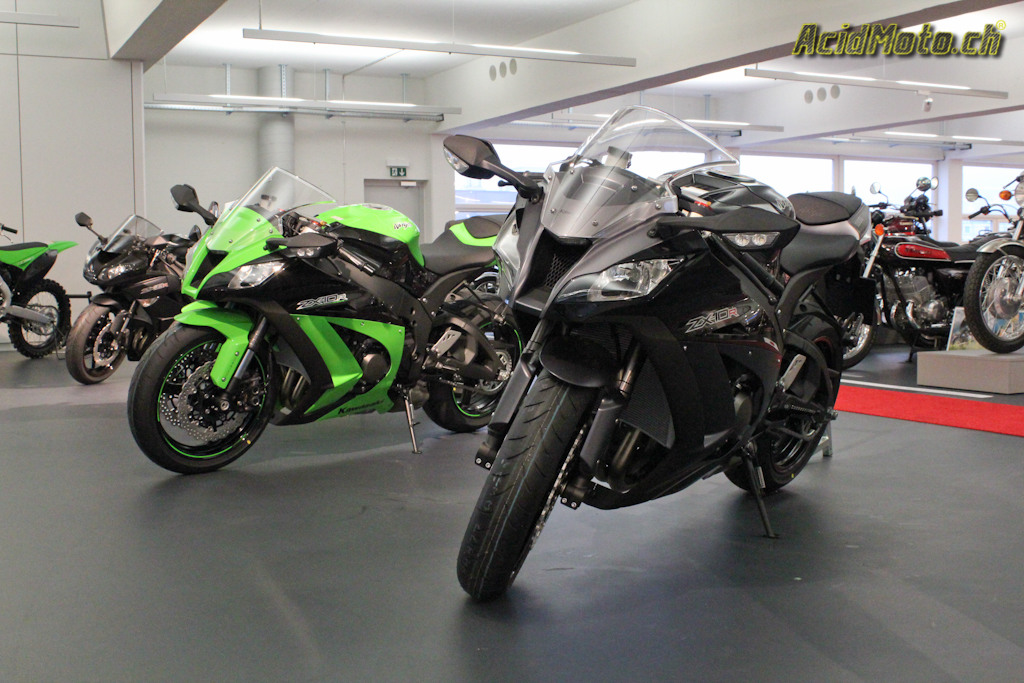 découvrez l'univers de kawasaki en suisse : motos, quads et véhicules tout terrain de renom. explorez les modèles disponibles, profitez des services dédiés et rejoignez une communauté passionnée au cœur des alpes suisses.