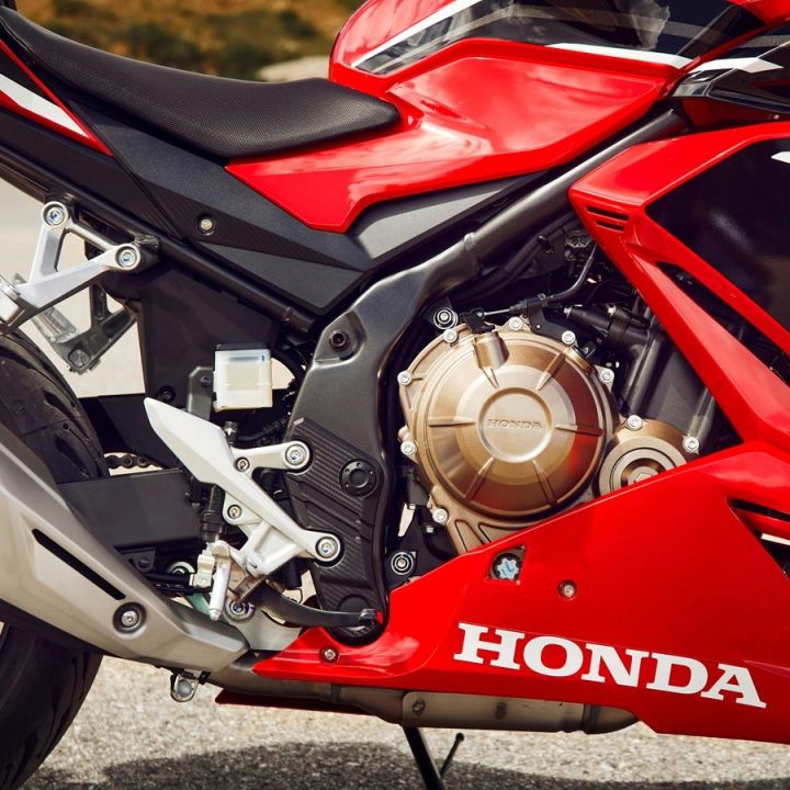 découvrez notre guide complet sur le choix des motos : conseils, comparatifs et recommandations pour trouver la machine qui correspond à vos besoins, que vous soyez débutant ou motard expérimenté.