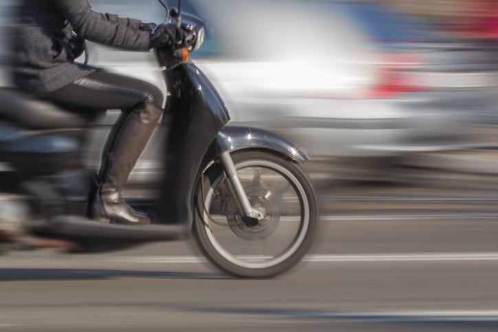 découvrez notre comparatif des assurances scooter 50 pour trouver la meilleure couverture adaptée à vos besoins. comparez les garanties, les tarifs et les avis des utilisateurs pour faire le choix le plus éclairé et rouler en toute sérénité.