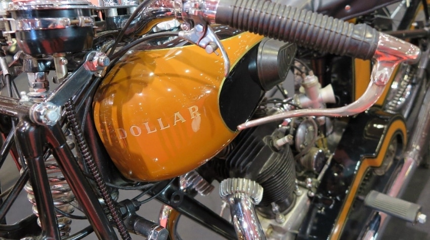 découvrez notre assurance moto collection, spécialement conçue pour protéger vos véhicules anciens et de collection. profitez de garanties sur mesure et d'un accompagnement personnalisé pour assurer la pérennité de vos précieuses motos. obtenez un devis gratuit dès aujourd'hui!