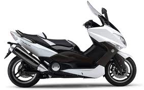 découvrez l'assurance idéale pour votre tmax 560 et protégez votre scooter avec des garanties adaptées à vos besoins. profitez d'un service personnalisé et d'une couverture complète pour rouler sereinement tout en bénéficiant des meilleurs tarifs. obtenez un devis rapide et sans engagement dès aujourd'hui !