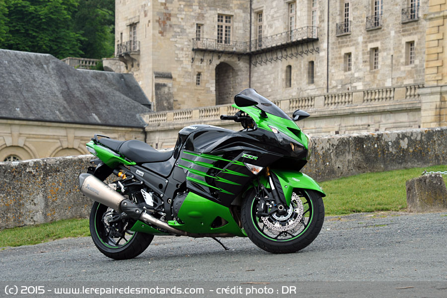 découvrez les performances exceptionnelles de la kawa sportive, alliant puissance, agilité et technologie de pointe pour une expérience de conduite inégalée sur route ou circuit.