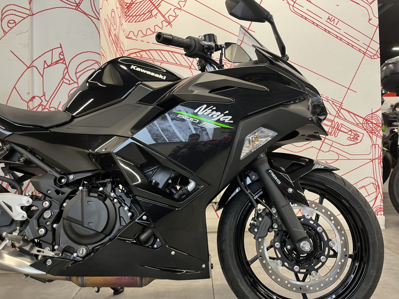découvrez les avantages de la garantie kawasaki pour votre véhicule. profitez d'une protection optimale, d'un service après-vente fiable et d'une tranquillité d'esprit pour chaque kilomètre parcouru. informez-vous sur nos offres et bénéficiez d'un entretien de qualité pour votre moto ou votre quad.