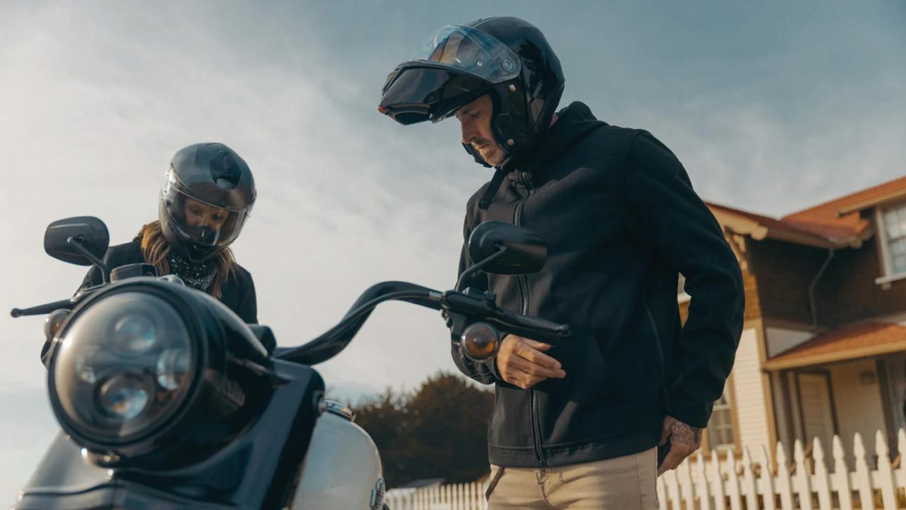 découvrez notre assurance moto dédiée aux propriétaires de harley-davidson. protégez votre passion avec des garanties adaptées à vos besoins et un service personnalisé. roulez l'esprit tranquille avec une couverture complète pour votre moto emblématique.