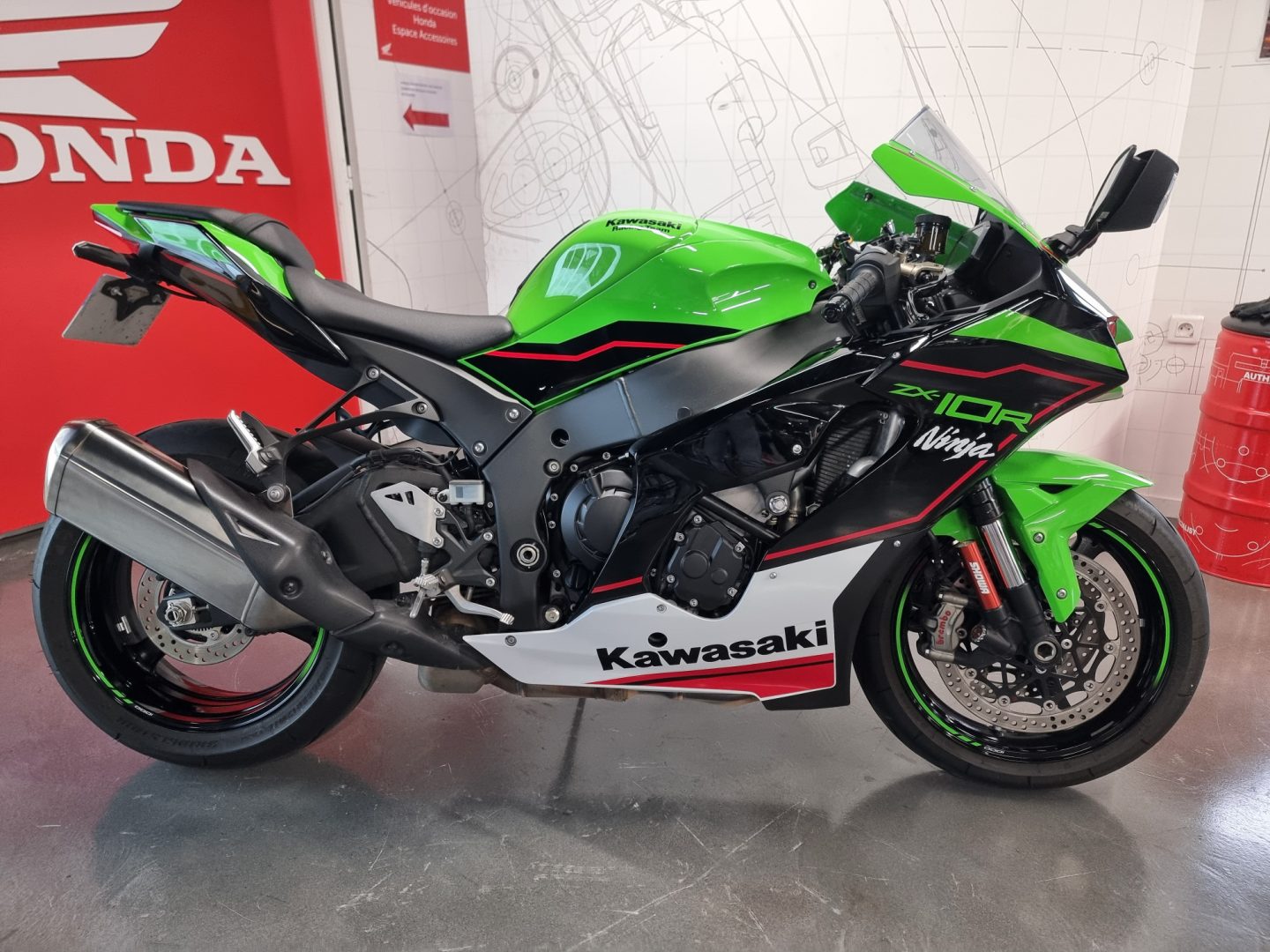 découvrez les tarifs des motos kawasaki pour l'année 2021. comparez les modèles, explorez les options disponibles et trouvez la kawasaki idéale qui correspond à votre budget et vos besoins.