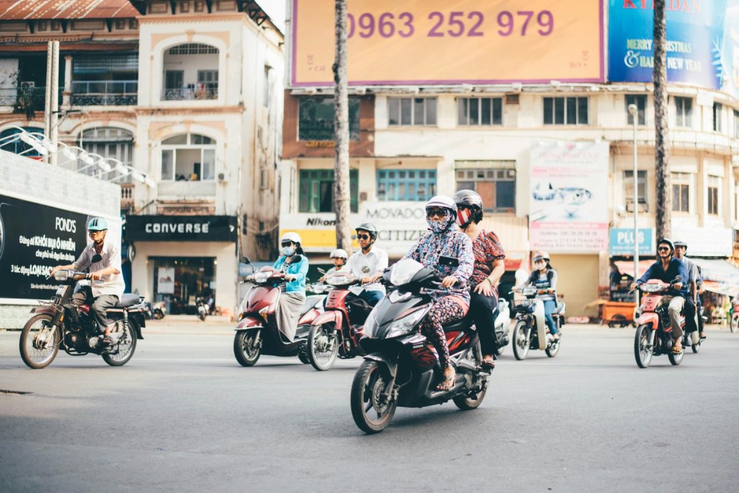 découvrez notre guide complet sur l'assurance scooter 125, idéal pour protéger votre deux-roues avec des garanties adaptés à vos besoins. comparez les offres, trouvez la meilleure couverture et roulez en toute sécurité !