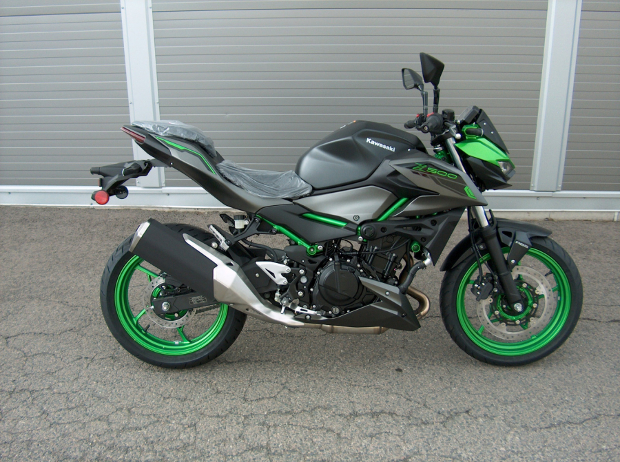 découvrez notre sélection de kawasaki z500 à vendre. profitez de performances exceptionnelles et d'un design unique avec cette moto légendaire. trouvez votre prochaine kawasaki z500 et vivez la passion de la conduite.
