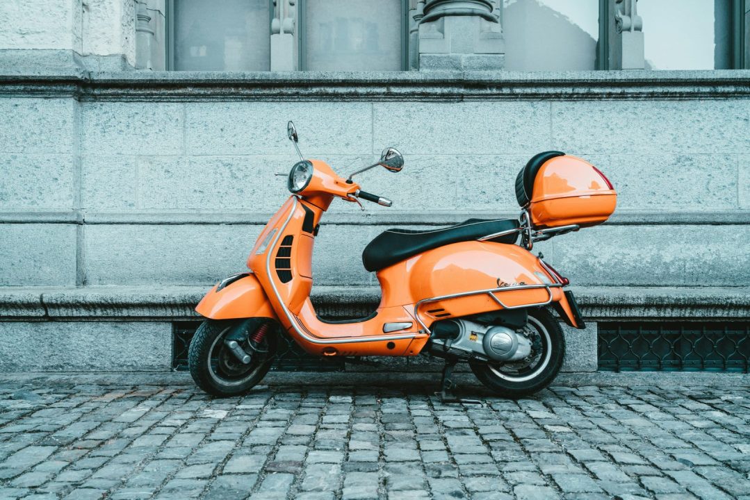 découvrez l'assurance scooter macif, une couverture adaptée à vos besoins de conducteur. profitez d'une protection complète, d'une assistance 24/7 et de tarifs compétitifs pour circuler en toute sérénité. faites le choix de la sécurité avec macif.