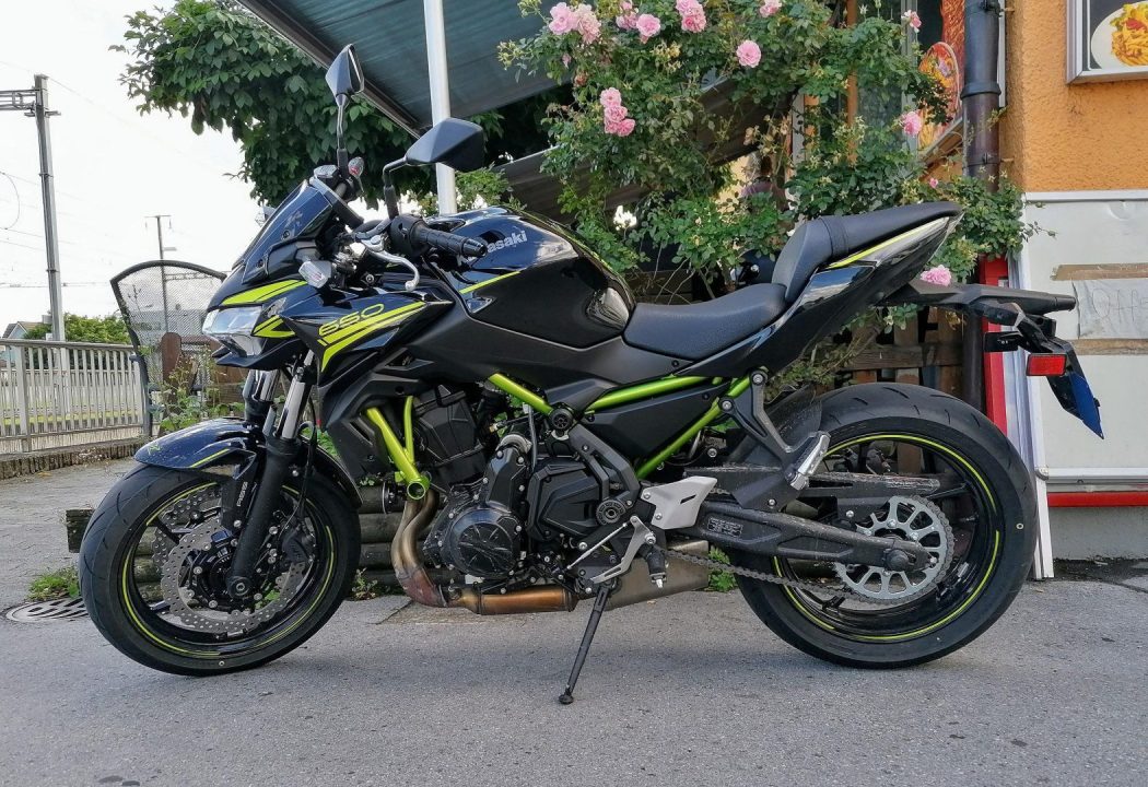découvrez tout sur la consommation de la kawasaki z650, ses performances, son efficacité énergétique et des conseils pratiques pour optimiser votre expérience de conduite. profitez d'une moto qui allie puissance et économie de carburant.