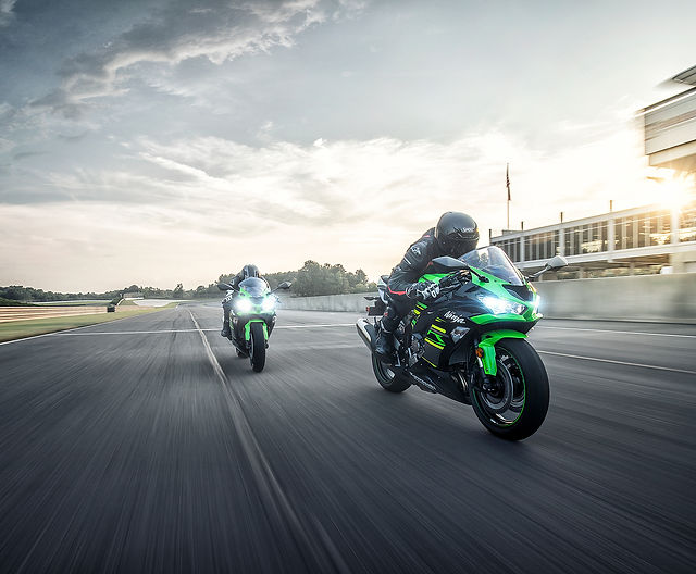 découvrez l'histoire fascinante de kawasaki à annecy et explorez les services offerts par cette marque emblématique. plongez dans l'univers de la moto et de la performance avec des informations détaillées sur les modèles, l'entretien et les services personnalisés disponibles pour tous les passionnés.