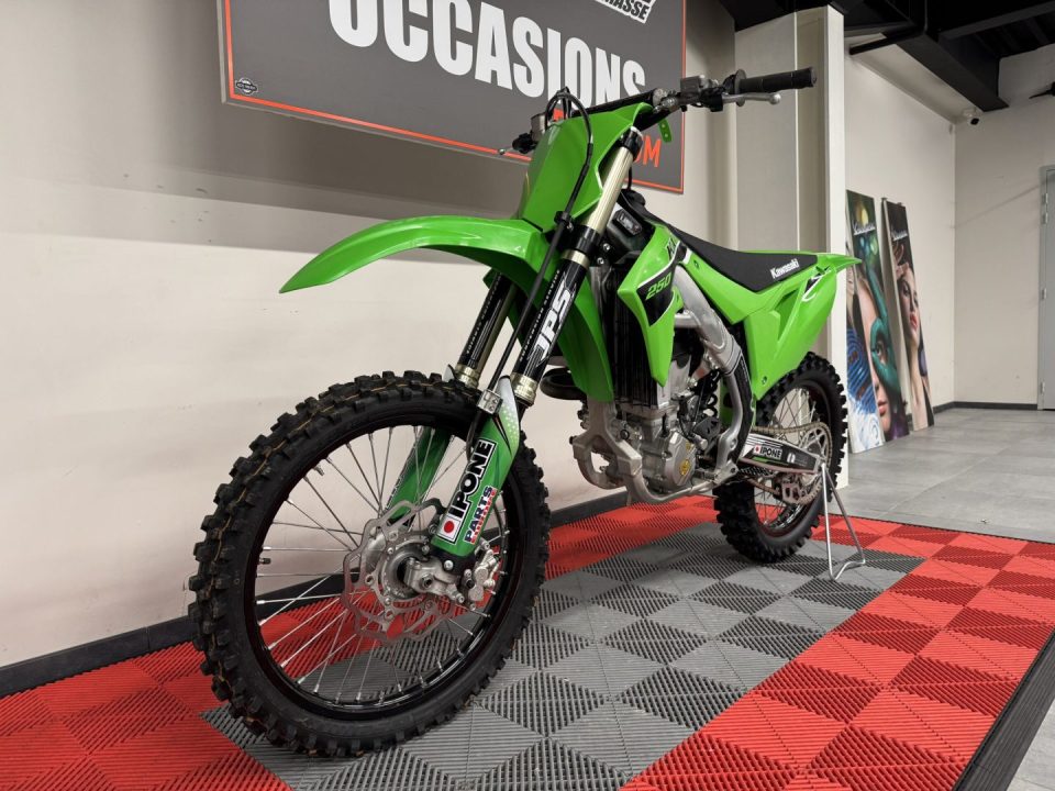 découvrez kawasaki annemasse, votre spécialiste en motos et scooters à annemasse. profitez d'un large choix de modèles, de services d'entretien de qualité et de conseils d'experts passionnés pour votre prochaine aventure sur deux roues.