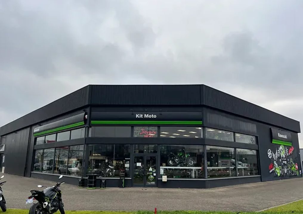 découvrez notre kit moto à strasbourg, un ensemble complet pour les passionnés de deux-roues. profitez de matériel de qualité, d'accessoires indispensables et de conseils d'experts pour optimiser votre expérience de conduite. roulez en toute sécurité et avec style grâce à notre sélection spéciale.
