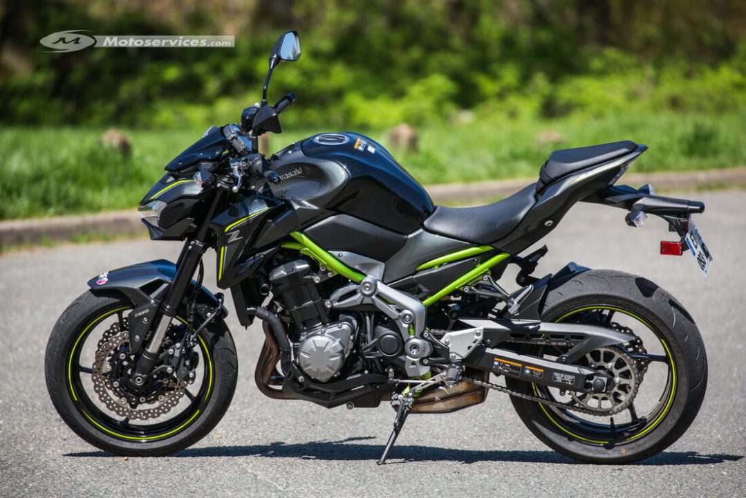 découvrez notre avis détaillé sur la kawasaki z900 2019, une moto qui allie puissance, agilité et design moderne. que vous soyez un passionné de vitesse ou un adepte des balades tranquilles, notre analyse vous aide à comprendre les performances, le confort et les innovations de ce modèle prisé.