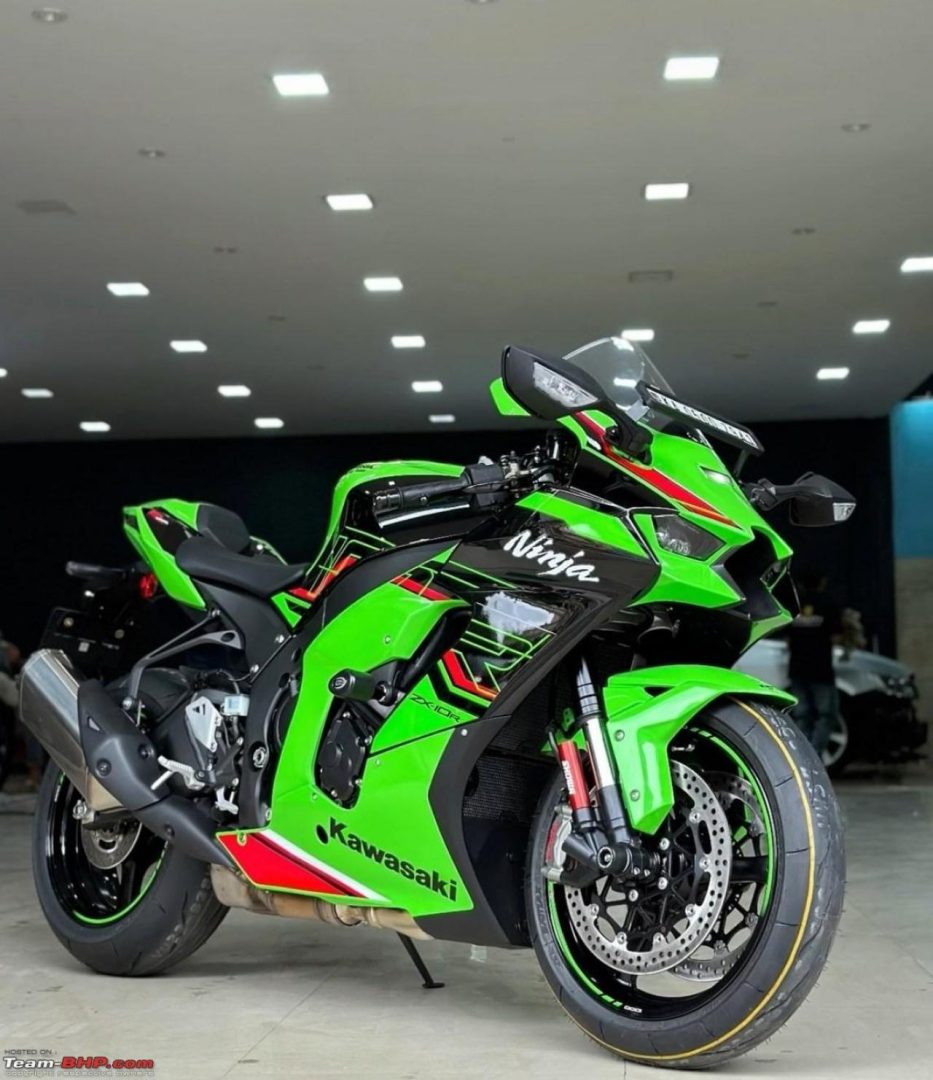 découvrez la kawasaki ninja zx, une moto emblématique alliant performance et style. avec son design aérodynamique et sa technologie de pointe, la ninja zx offre une expérience de conduite inégalée pour les passionnés de vitesse et d'adrénaline. plongez dans l'univers des motos sportives avec la kawasaki ninja zx.