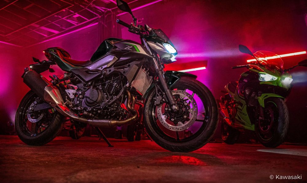 découvrez la kawasaki roadster 50, la moto idéale pour les jeunes pilotes en quête de sensations. avec son design moderne et ses performances robustes, elle allie agilité et confort pour une expérience de conduite inoubliable. préparez-vous à prendre la route avec style et sécurité.