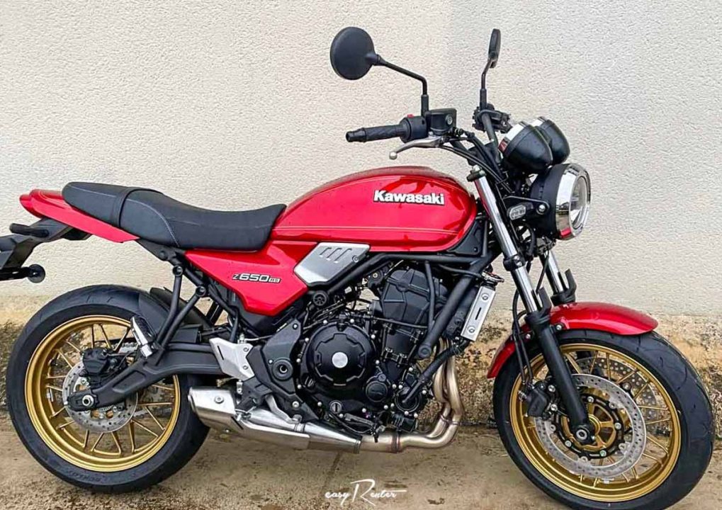découvrez la kawasaki z 650 rs, une moto alliant performance, style rétro et technologie moderne. avec son moteur puissant et son design élégant, elle est parfaite pour les passionnés de deux-roues en quête d'aventures. explorez la route avec confiance et plaisir sur cette machine emblématique.