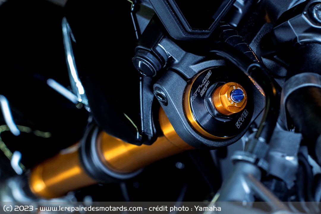découvrez les caractéristiques et performances de la mt-09 sp, une moto qui allie puissance, technologie et design. plongez dans l'univers dynamique de ce modèle haut de gamme et explorez ses atouts pour une expérience de conduite inégalée.
