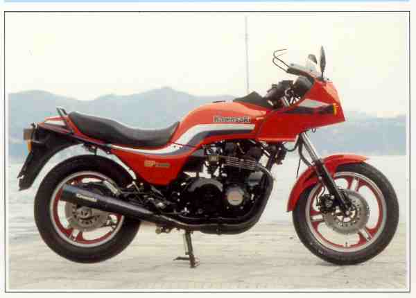 découvrez la puissance et le design emblématique de la kawasaki 750 zx de 1983. plongez dans l'histoire de cette moto légendaire, ses caractéristiques techniques, et son impact sur le monde des deux-roues. parfait pour les passionnés de motos classiques et les amateurs de véhicules rétro.