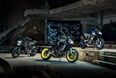 découvrez la fiche technique complète de la yamaha mt-09, une moto qui allie performance et style. explorez ses spécifications, ses caractéristiques techniques et ses innovations qui font de cette machine un choix incontournable pour les amateurs de sensations fortes.